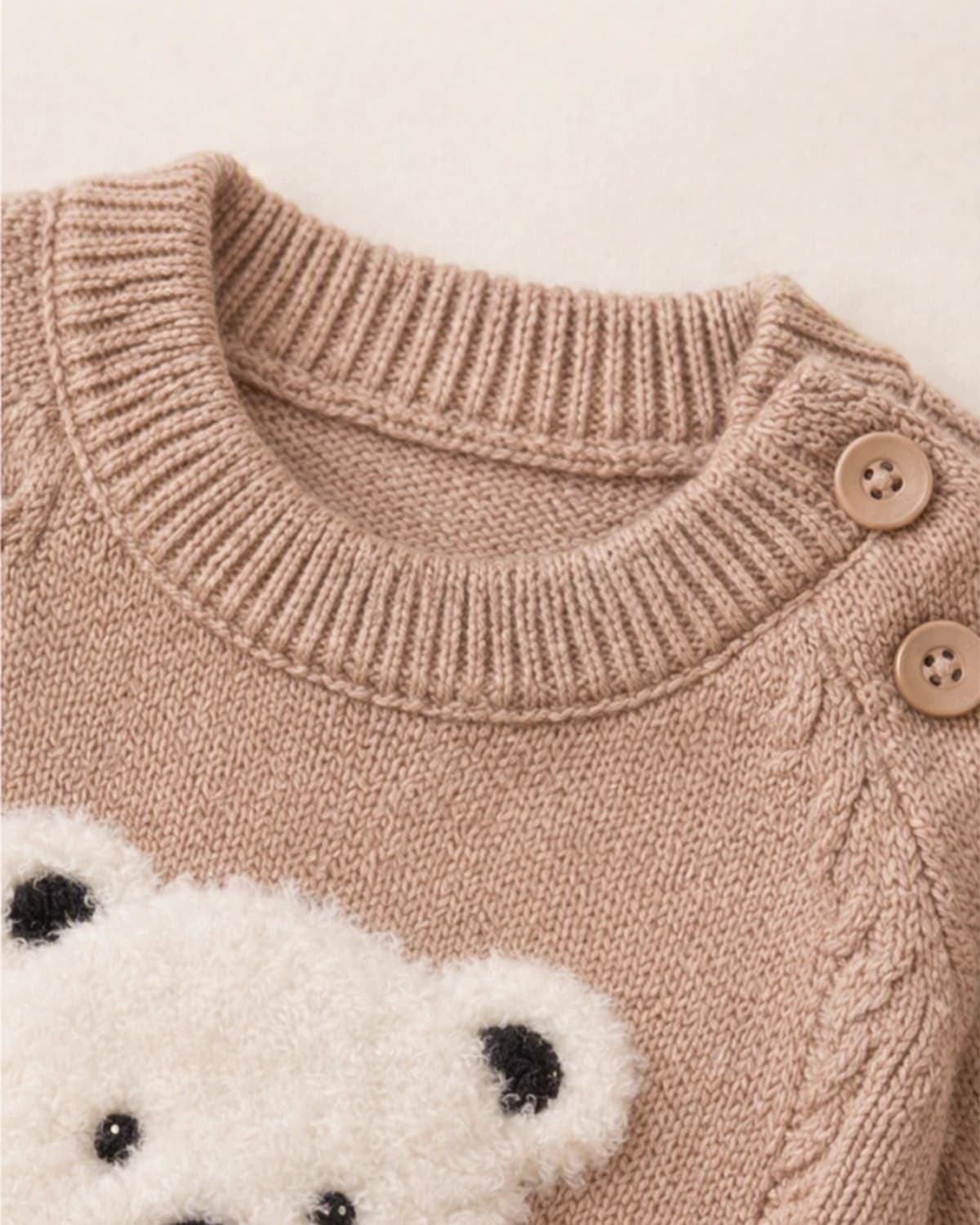 Neckline close up